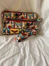 Load image into Gallery viewer, Wonder Woman Wristlet
